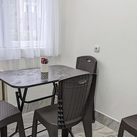 Main Square Apartment - Skopje Ngoại thất bức ảnh