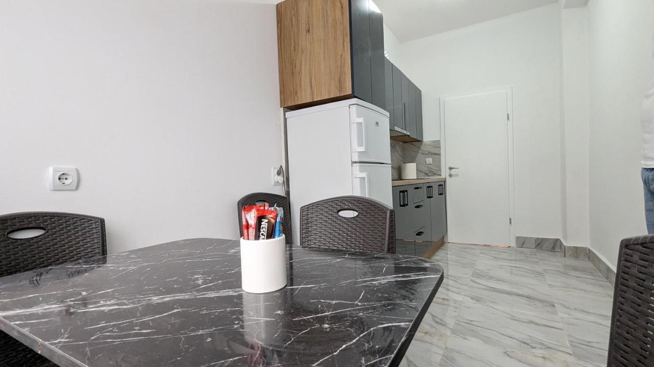 Main Square Apartment - Skopje Ngoại thất bức ảnh